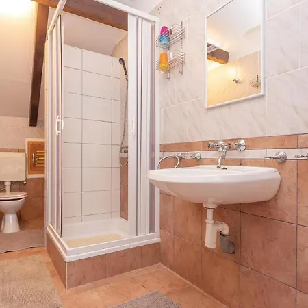 Σπίτι διακοπών Cozy In Sibenik With Sauna Puljane