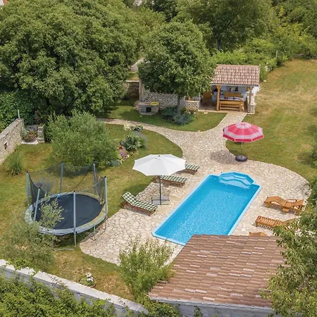 Amazing In Sibenik With 4 Bedrooms, Wifi And Outdoor Swimming Pool